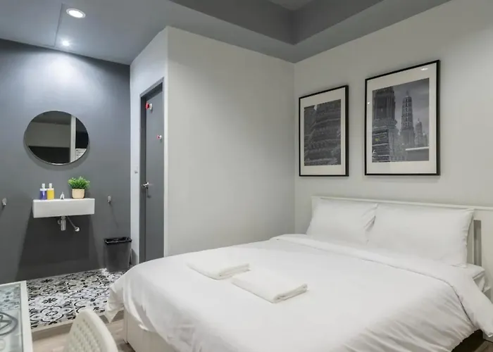 Tuk Tuk House 250m From Mrt Sirikit Бангкок