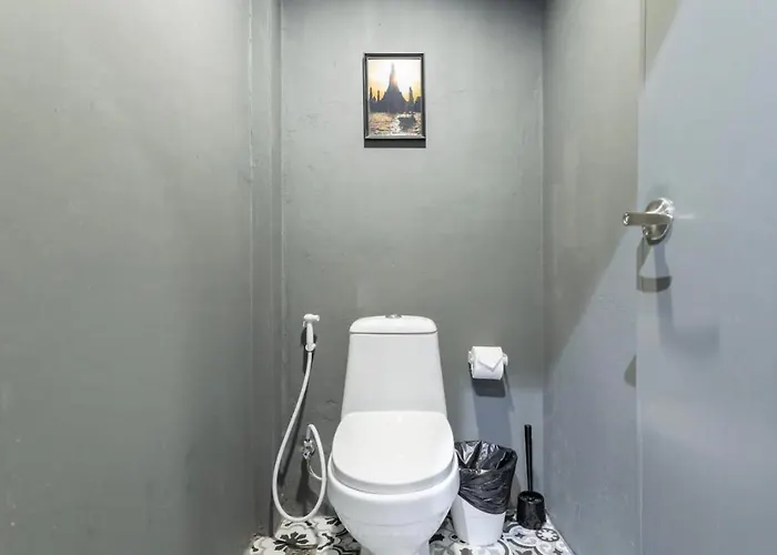 Апартаменты Tuk Tuk House 250m From Mrt Sirikit