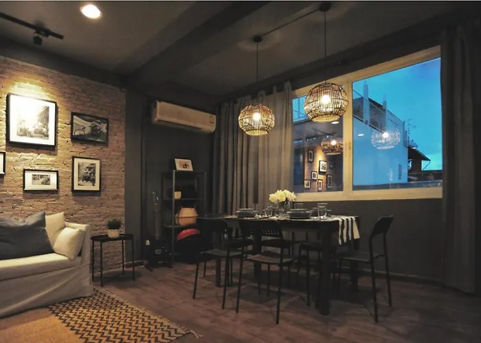 Tuk Tuk House 250m From Mrt Sirikit Апартаменты *