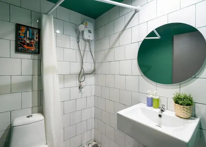 Tuk Tuk House 250m From Mrt Sirikit Апартаменты Бангкок